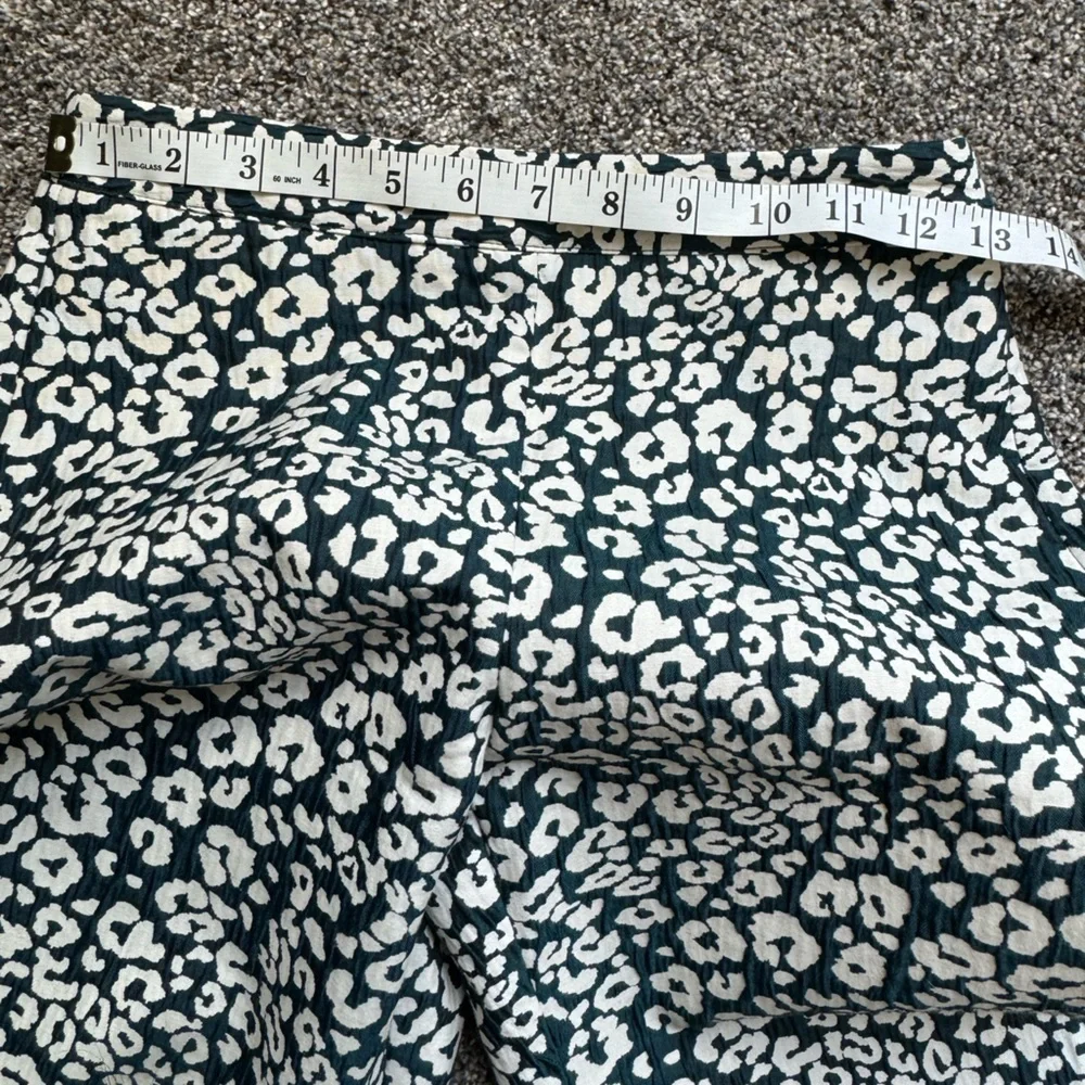 Zara Basic leopard cheetah Print‎ white cream teal blue dress pants skinny XS